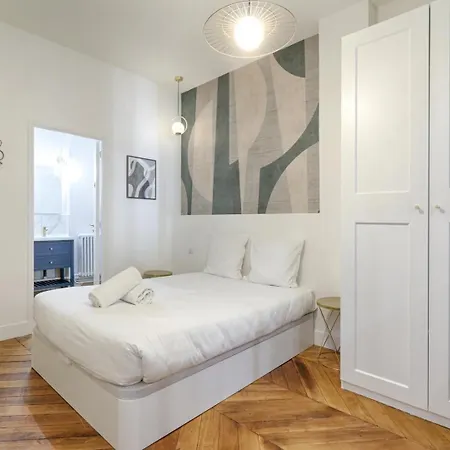 Cardinet - Chic & Near Parc Monceau 8p Apartmán *